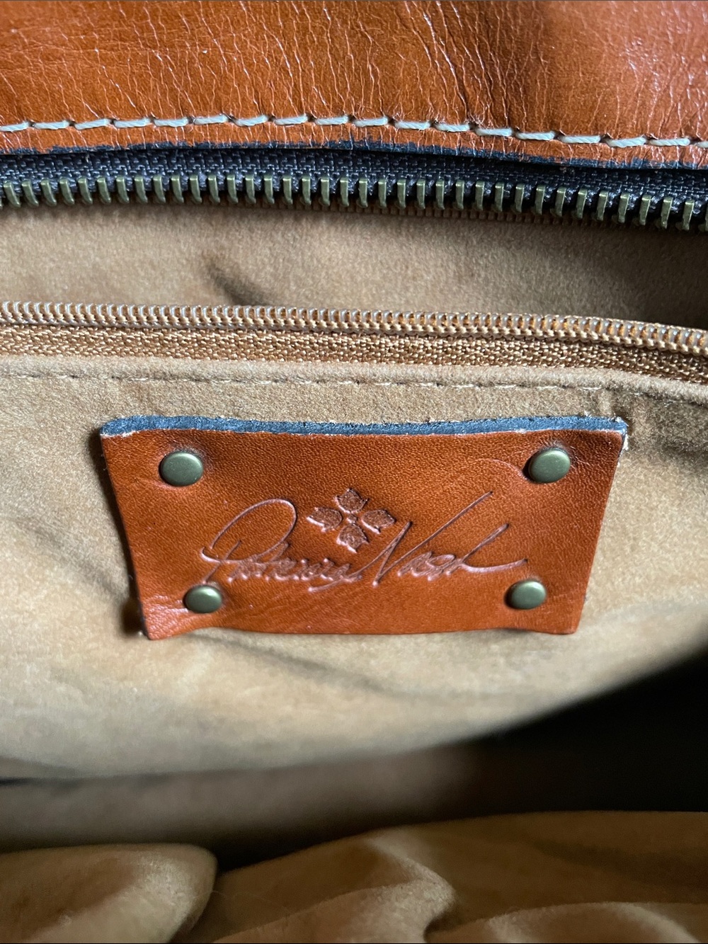 Patricia Nash, leather Beaumont crossbody has some scuff marks. - Picture 4 of 16
